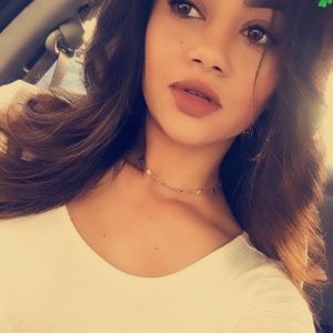 Meet your Posher, Edla